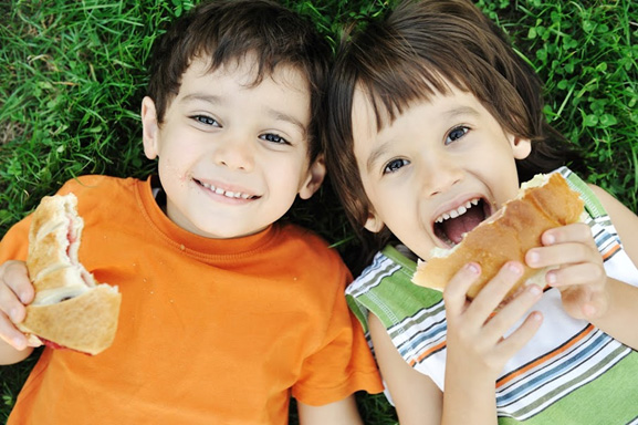 5 Tooth-Friendly Snacks to Serve Your Kids